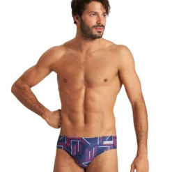 Arena Puzzled Brief -Speedo Online Store 004670 740 m puzzled brief 001 o