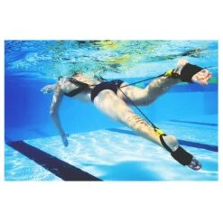 StrechCordz Kick Trainer -Speedo Online Store s123 in use2